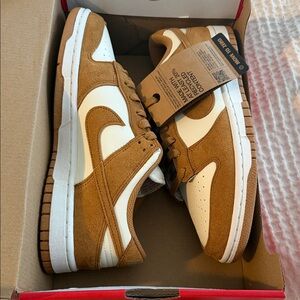 Nike Dunk Low size 10 tan and Cream Sneakers